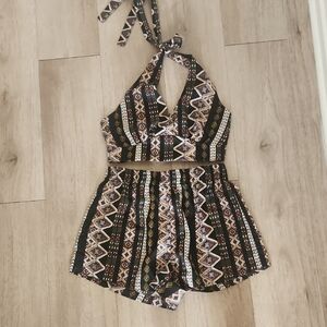 SHEIN Geometric Tribal Print Halter Two Piece Set